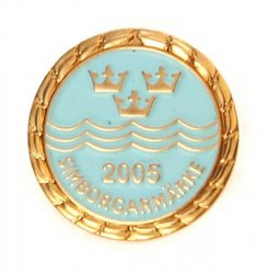 Simborgarmärket 2005 är mint grön med guldkant. Simma 200m och köp årets simborgarmärke hos oss