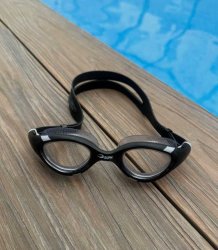 Aqua soft till vuxen är bekväma simglasögon som passar junior/dam.