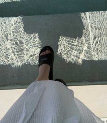 Badskor till vuxen från soak med bra grepp så att man inte halkar.