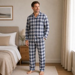 Pyjamas herr till hemmet, pyjamasen är gjort i flanell riktigt billig