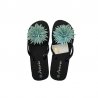 Flipflop med fin blomma framme vid tårna. Billig flipflop till dam