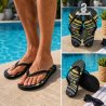 Mönstrade flipflops för herr från Antonio i grått, gult och svart med svarta remmar.