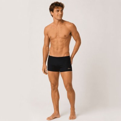 Svarta klortåliga boxerdress badbyxor från Soak, perfekta för simträning, motionärer och elitsimmare.