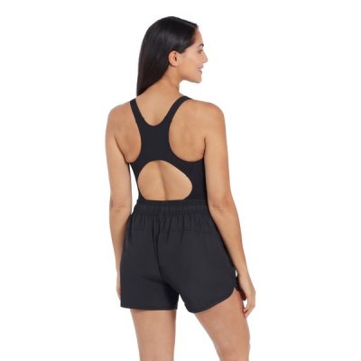 Snygga badshorts till dam svarta från Zoggs. Badshortsen har en bra passform och passar till semestern, sommaren, badet