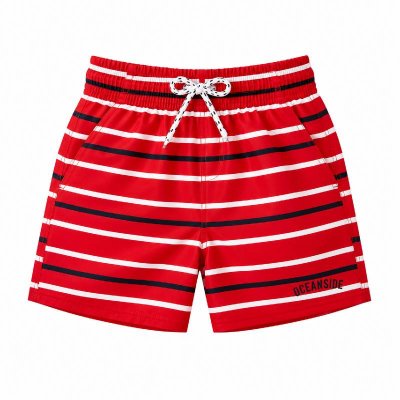 Randiga badshorts för barn i rött med elastisk midja, snöre och Oceanside-tryck.