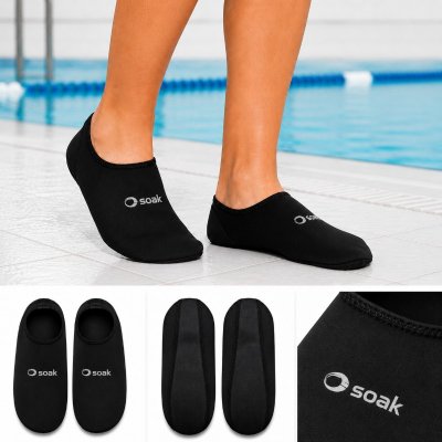 Svarta badstrumpor för vuxna från Soak med halksäker sula i neopren för simhall, pool och omklädningsrum.