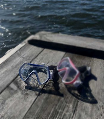 Cyklop till barn med neoprenband istället för silikon.