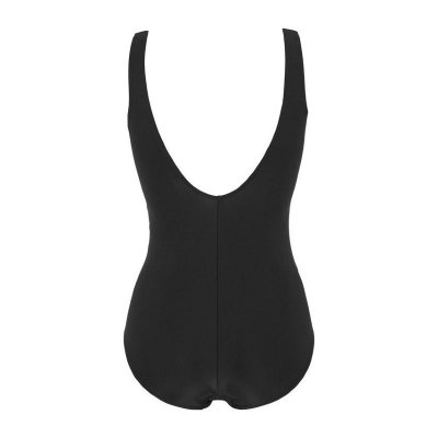 Badkläder Sissy dam från Damella. Baddräkten har lågbenskärning u-rygg och är svart. Tålig mot klor och saltvatten