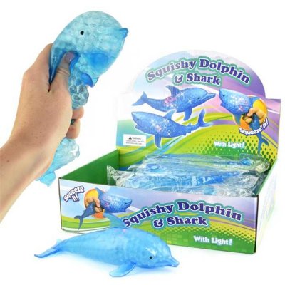 Blinkande delfin squeeze. När delfinen kan blinka. Rolig leksak som du kan handla enkelt & billigt online från Simbutiken