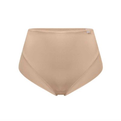 Beiga maxitrosor från Avet till dam. Damtrosor från Avet i maximodell.