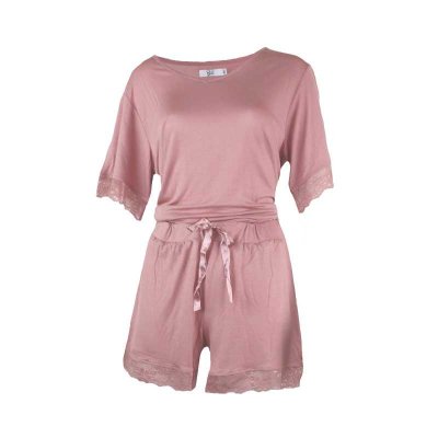 Rosa pyjamasset till dam med spets i kanterna