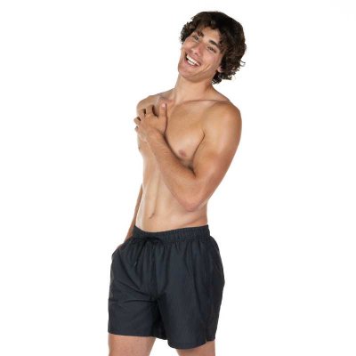 Svarta badshorts herr med ribbat tyg. Badshorts med mjukt tyg till herr.